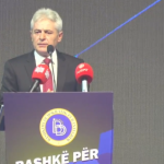Ali Ahmeti mesazh “Grupit të Zjarrit”: Është koha për gjeneratat e reja