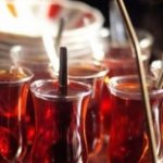 Info Shqip: A e dini çfarë i ndodh trupit tuaj nëse pini çaj të zi çdo ditë?