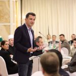 Veliaj shtron Iftar për besimtarët dhe krerët e komunitetit mysliman: “Të sillemi gjithmonë si në muajin e Ramazanit”