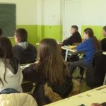 Fenomen shqetësues! 14 vajza nën moshën 15 vjeçare u bënë nëna vitin e kaluar