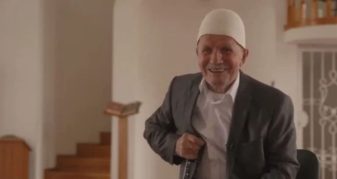 Info Shqip: 90 vjeçari nga Klina që agjëroi 80 Ramazanë, pa e humbur asnjë ditë
