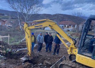 Sameti dhuroi tokën për xhaminë dhe riparoi kishën e fshatit (VIDEO)