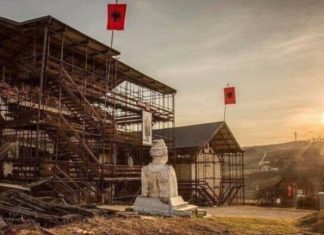 Taravari përkujton Epopenë e UÇK-së: Ideali i Komandatit legjendar është jetësuar