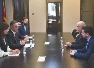 Ministri Azir Aliu u takua me ambasadorin shqiptar Fatos Reka