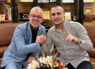 Don Xhoni dhuron donacion në shoqatën “Jetimat e Ballkanit” për ndërtimin e një shtëpie për një familje në nevojë