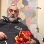 Mazllam Mazllami pasi gozhdohet në rrjetet sociale, kërkon falje që e quajti leckë flamurin: Edhe unë gaboj, njeri jam