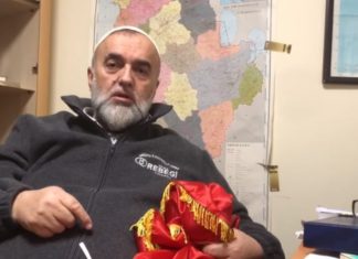 Mazllam Mazllami pasi gozhdohet në rrjetet sociale, kërkon falje që e quajti leckë flamurin: Edhe unë gaboj, njeri jam