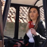 Gruaja nga fshati Vrellë që e vozit traktorin, autobusin dhe kamionin