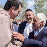 Veliaj thirrje demokratëve: Votoni për hallet dhe familjet tuaja, jo për ato të Saliut dhe Ilirit
