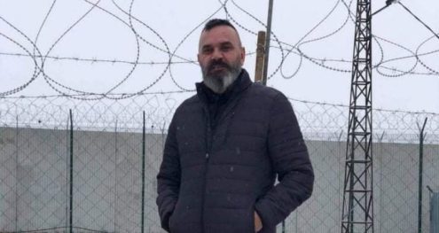 Info Shqip: Feta Alimi: Dyert e Kuvendit nuk u hapën me çelësa