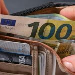 Mashtroi të riun nga Maqedonia e Veriut dhe “i zhvati” 10 mijë euro, arrestohet 46 vjeçarja në Elbasan