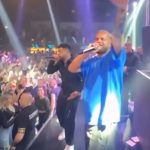Në çdo vend bashkë, Noizy ngjit Kiarën në skenë dhe i bën super dedikim