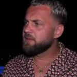Vajzat e ngacmojnë Luizin në rrugë, ai bën reagimin epik (VIDEO)