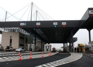 Pikat doganore marrin urdhrin: Asnjë mall serb në Kosovë