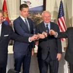 Një dolli amerikano-serbe, për çfarë?
