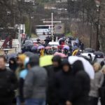 Flasin serbët e Kosovës: Qytetarët duan paqe, ne jetojmë këtu me familje