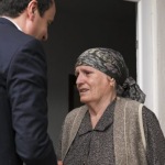 Kurti viziton familjet e tre policëve që u rrëmbyen nga forcat serbe