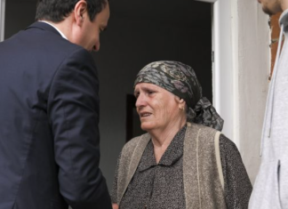 Kurti viziton familjet e tre policëve që u rrëmbyen nga forcat serbe