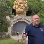 Situata në veri, Gjergj Luca ironizon politikanët e Kosovës: Pyesni Jasharin si do vepronte në paqe, mos harroni se rrugën e kthimit do e bëni pa ‘luanin’ (VIDEO)