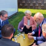 “Të finalizohet marrëveshja e normalizimit dhe njohjes së ndërsjellë mes Kosovës e Serbisë”, Rama në një tavolinë me Vuçiqin