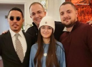 “Ka paguar për 1 foto me Nusretin sa 5 banesa”, Ardit Gjebrea i kthehet ‘keq’ ndjekësit
