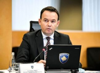 Peci e quan Avdullah Hotin analfabet
