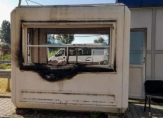 Digjet një pikë statike e Policisë së Kosovës në veri të Mitrovicës