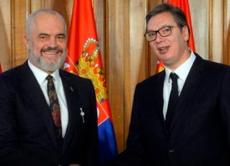 Gazeta e madhe austriake: Vuçiç është në aleancë me autokratin tjetër Edi Rama për ndarjen e Kosovës