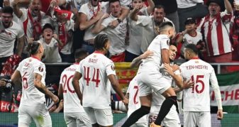 Info Shqip: Sevilla ’’mbret’’ i Europa League, fiton trofeun e shtatë në histori, Mourinho humb finalen e parë evropiane