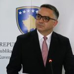 Tahiri, Kurtit: Lëre bakllavën e filmat, jepja shtesat e rrezikshmërisë policëve