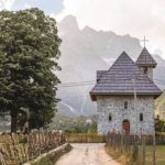 Ç’e veçon këtë kullë 400-vjeçare në Theth