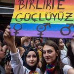 Erdogan e ndaloi, qindra të arrestuar në paradën e LGBT në Stamboll