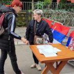 Çfarë po ndodh? Tensionohet situata, serbët mblidhen sërish në Zveçan