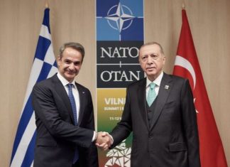 Armiq të përbetuar, Mitsotakis dhe Erdogan ‘ulin gjakërat’ dhe arrijnë marrëveshjen historike
