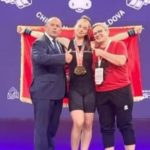 Me tre medalje ari! Peshëngritësja 15-vjeçare nga Elbasani shpallet kampione Evrope