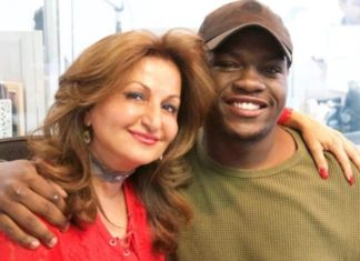 Një grua shpëtoi një foshnjë të varrosur për së gjalli dhe fati i ribashkoi ata 20 vjet më vonë