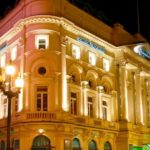 Miliarderi mysliman kthen ndërtesën ikonike në qendër të Londrës në xhami
