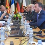 “Ose ndryshimet kushtetuese ose Rusinë”, Ministrat e trekëndëshit të Vajmarit me porosi të qartë për partitë