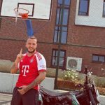 Mozzik bëhet “futbollist” i Bayernit (FOTO)