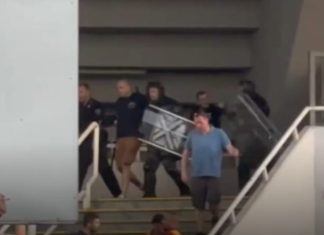 Sherr mes tifozëve në Shkup, një i plagosur me thikë