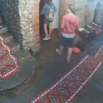 Pamjet bëhen virale, turistët italianë ikin me vrap pa paguar nga restoranti në Berat
