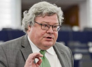 Eurodeputeti gjerman, Bütikofer: Masat e BE-së nuk janë fer, nuk është dashur t’i vihen Kosovës