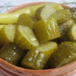 Nuk do ta besoni por, kastraveci turshi largon dhimbjet dhe ngërçet e këmbëve!