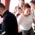 “Octopus”: Serbët nga kishat ortodokse në Kosovë me këngë çetnike lartësojnë Rusinë
