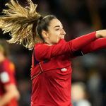 I dhuroi Kupën e Botës Spanjës, pas finales futbollistja mëson vdekjen e babait