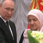 Putin i jep nënës së Kadyrovit çmimin e “Urdhrit të Nderit”