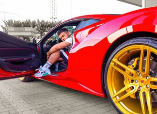 Një vlonjat i dogji “Ferrarin” Noizy-t, zbulohet emri i këngëtarit që fshihet pas ngjarjes