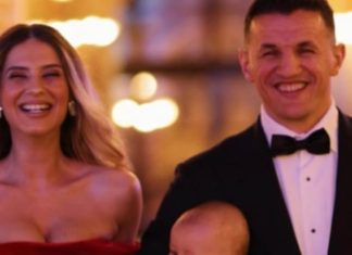 Robin Krasniqi i bën urimin romatik bashkëshortes për ditëlindje