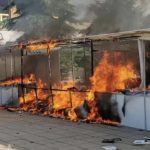 Zjarri në tendat e shitjes së librave në Tetovë, dëmi arrin deri 10 mijë euro