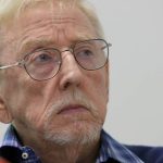 Kush është shqiptari i parë që takon kur vjen në Kosovë dhe cilat janë gjërat që i pëlqejnë më së shumti, flet William Walker